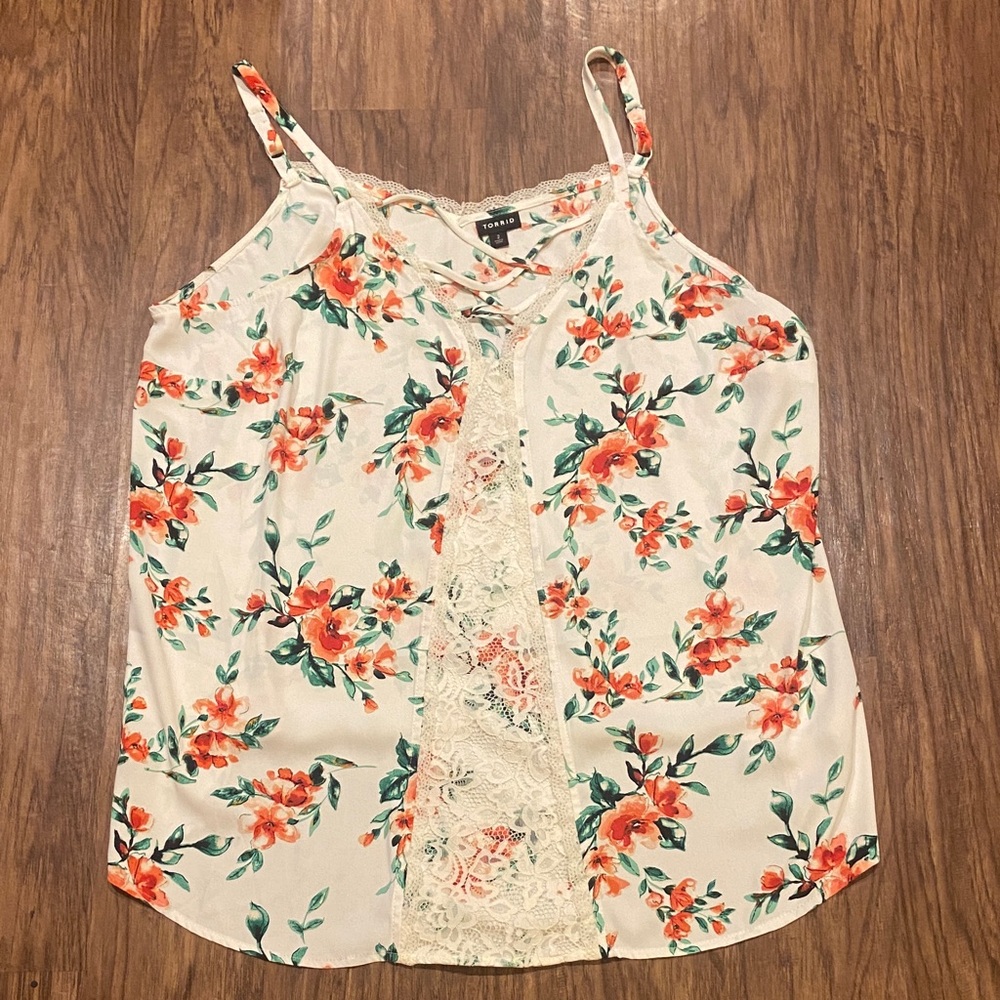 Torrid white floral tank top with lace plus size 2